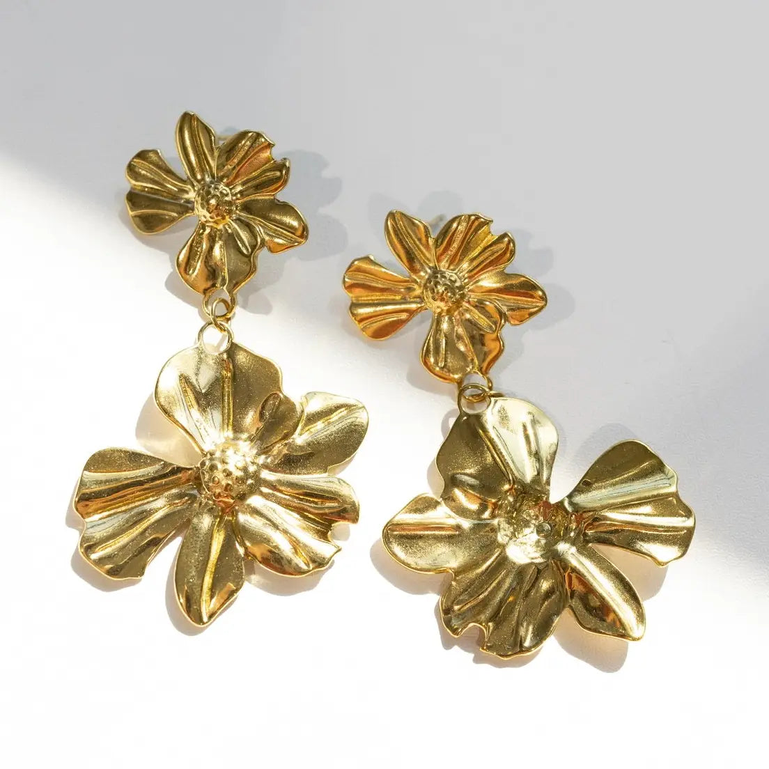 Peggy Vintage Flower Earrings