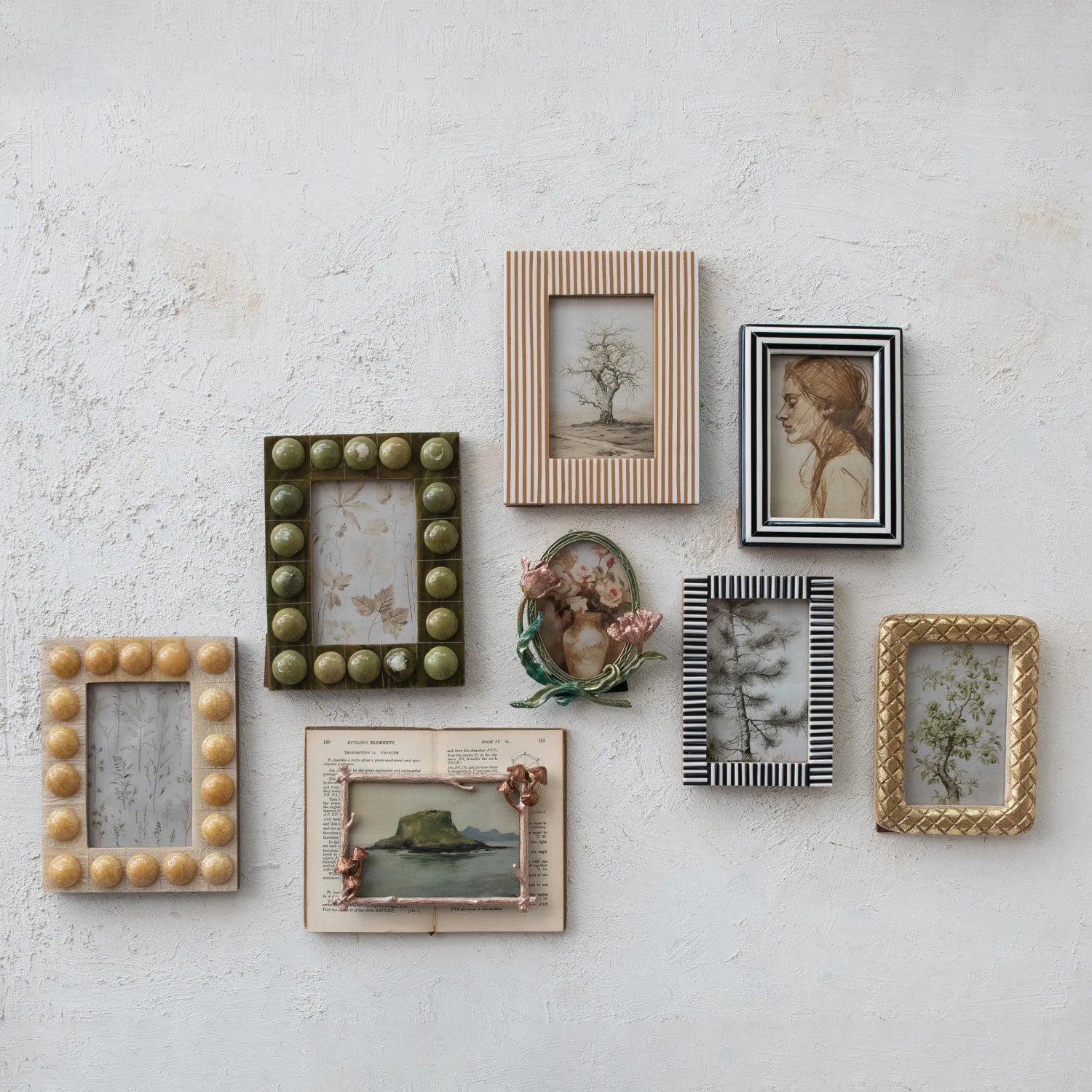 Resin Striped Frame